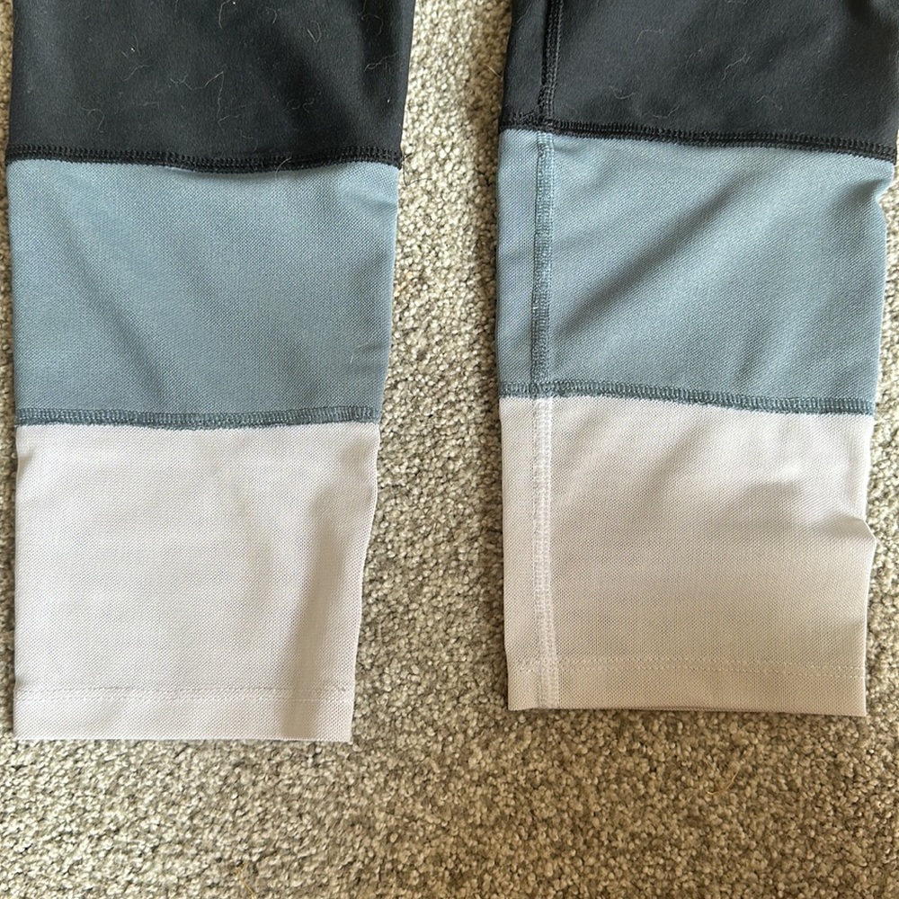 Nike Capris - image 2